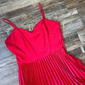 Gianni Bini Red Pleated Dress
